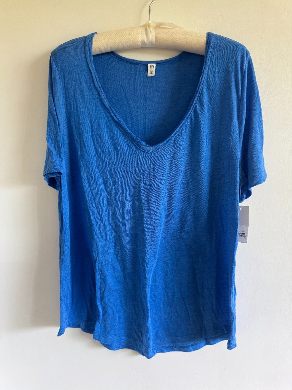 NWT BP Blue V-neck, blue cotton short sleeved t-shirt Nordstrom XL